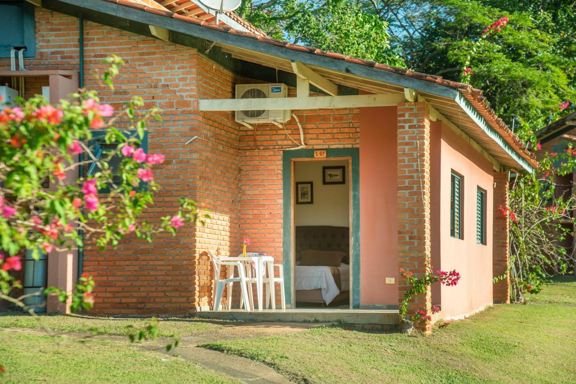 Hotel Fazenda Reviver Aracoiaba da Serra Exterior photo